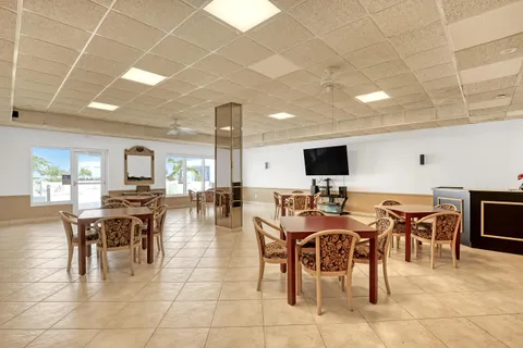 $575,000 | 3450 South Ocean Boulevard, Unit 5010, Palm Beach, FL 33480