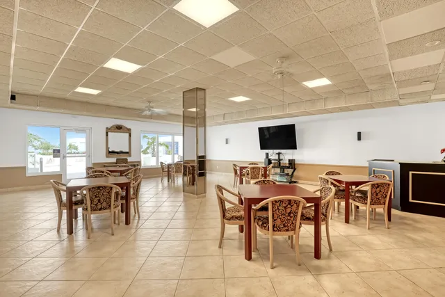 $575,000 | 3450 South Ocean Boulevard, Unit 5010, Palm Beach, FL 33480