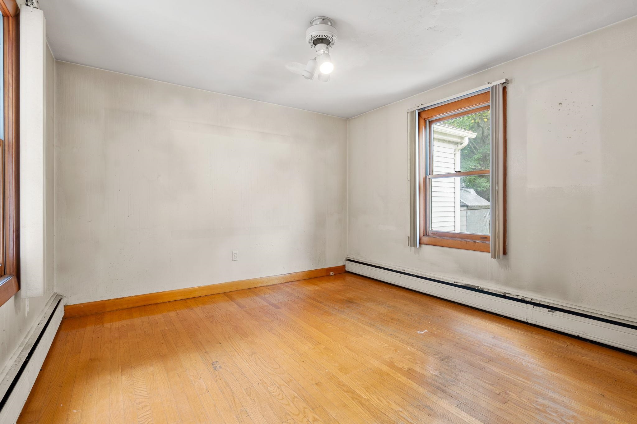 53 Lawrence Road Salem, NH 03079 - Photo 18 of 26