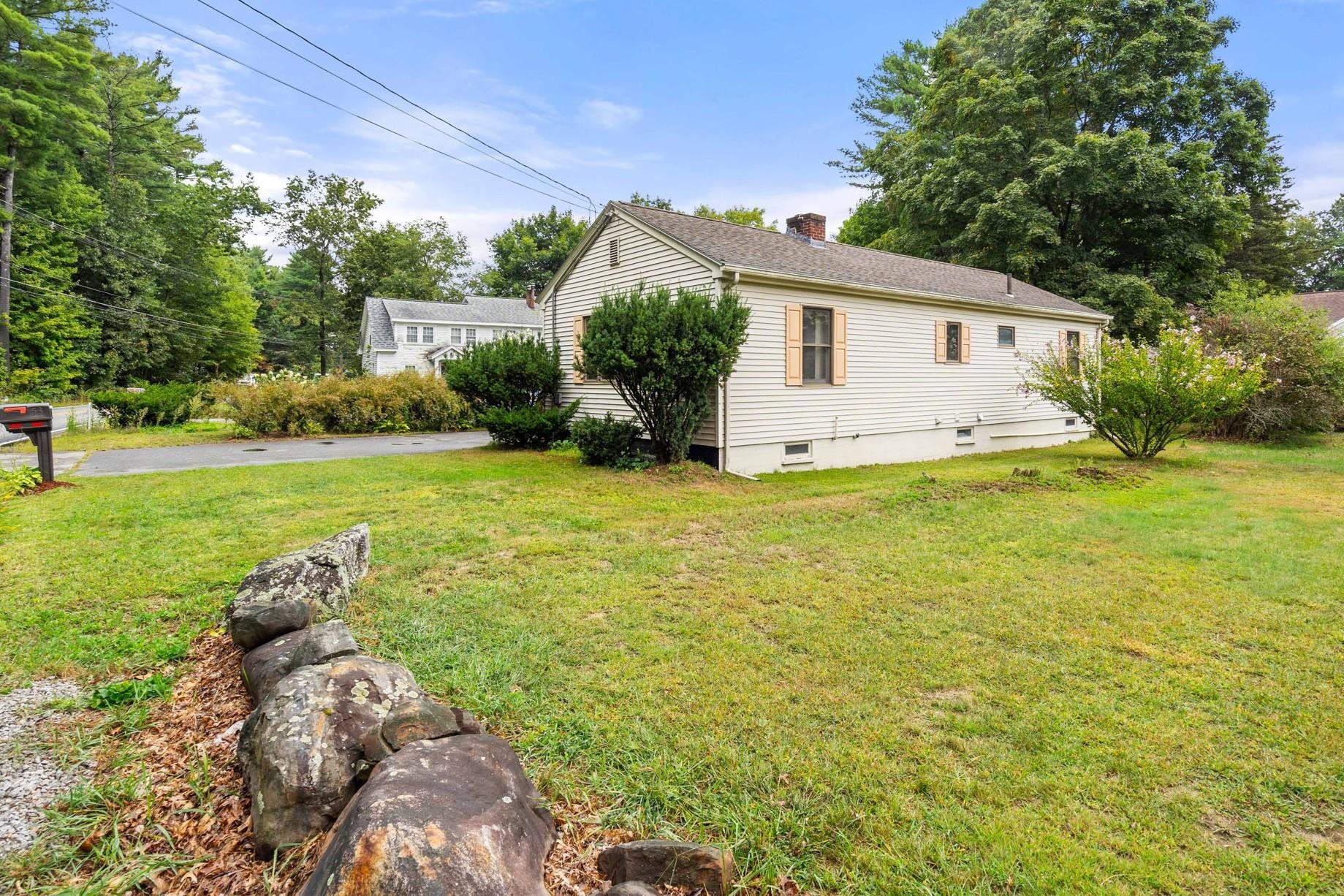 53 Lawrence Road Salem, NH 03079 - Photo 21 of 26