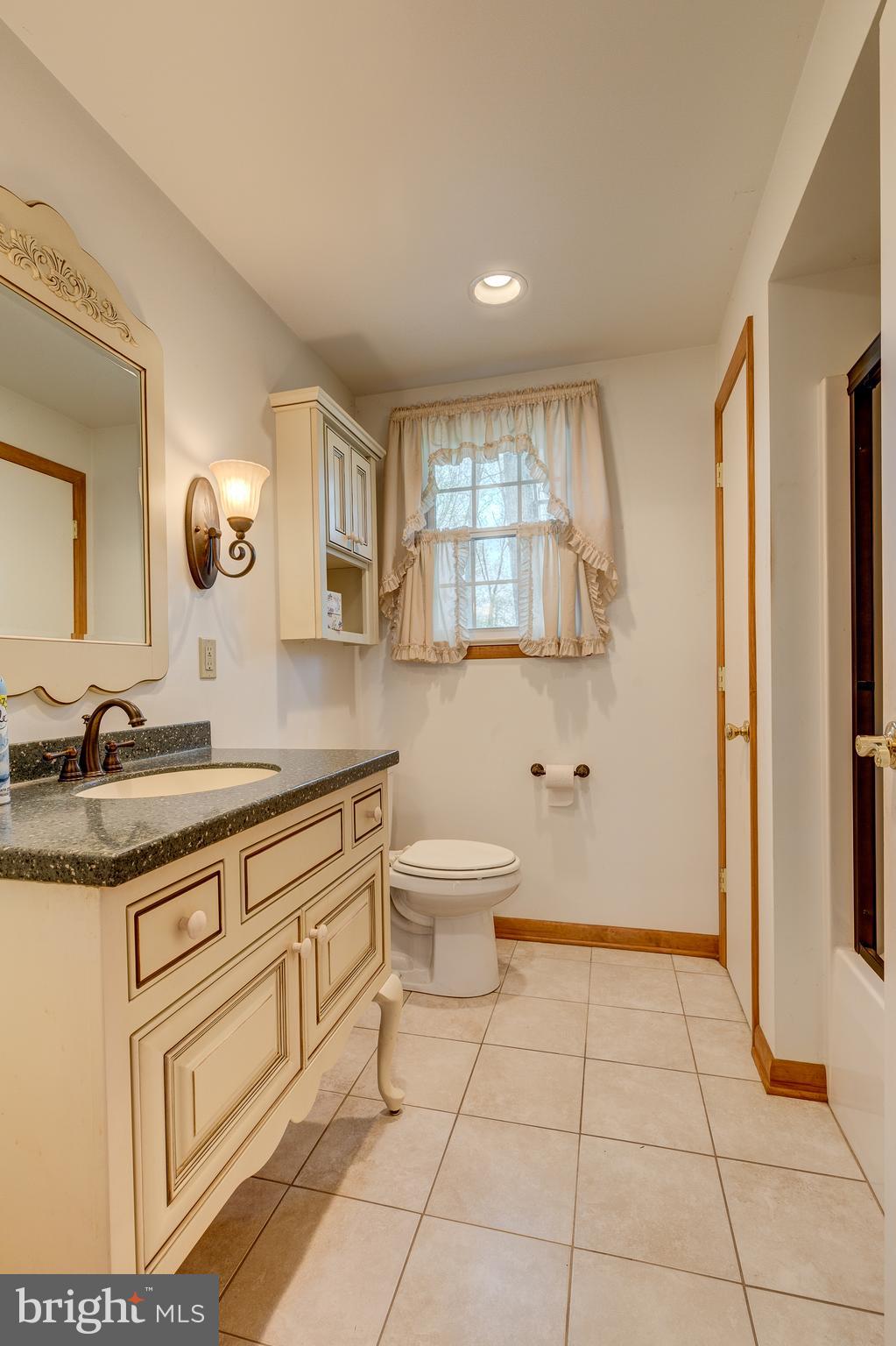 756 Stone Road Westminster, MD 21158 - Photo 17 of 37 Gallery Image 17