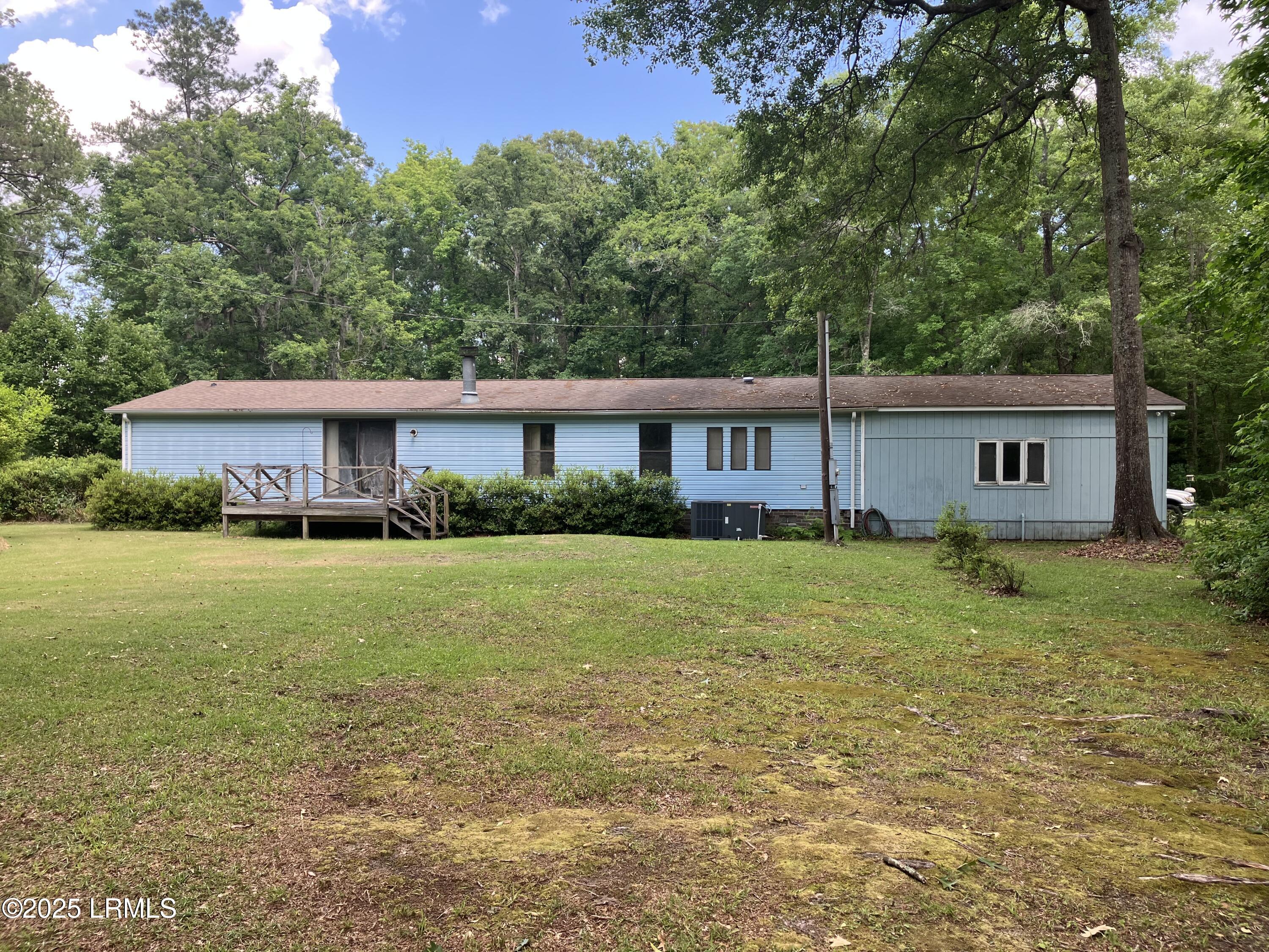 6591 Lowcountry Drive Ridgeland, SC 29936 - Photo 2 of 10 2