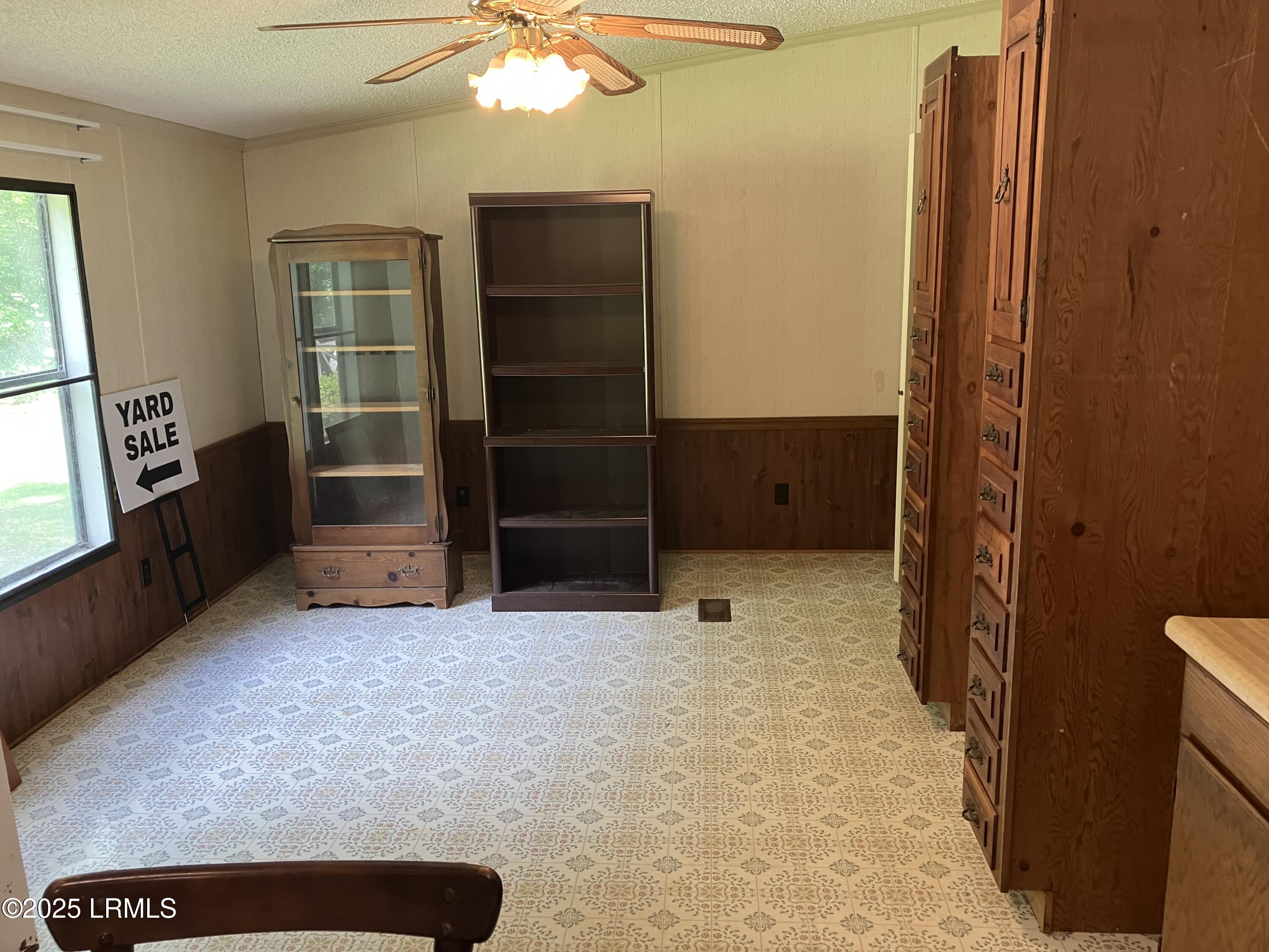 6591 Lowcountry Drive Ridgeland, SC 29936 - Photo 6 of 10 6