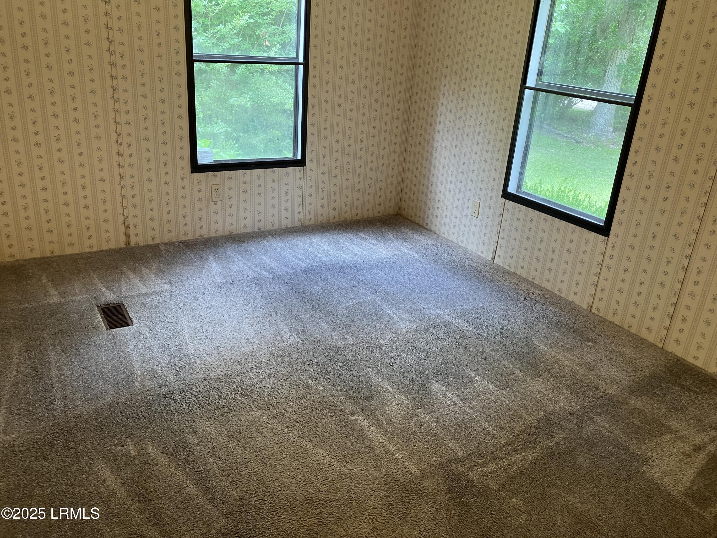 6591 Lowcountry Drive Ridgeland, SC 29936 - Photo 7 of 10 7