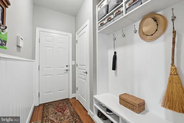 $1,250,000 | 7525 Hunter Woods Drive, Manassas, VA 20111