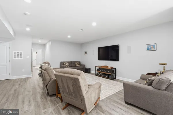 $1,250,000 | 7525 Hunter Woods Drive, Manassas, VA 20111