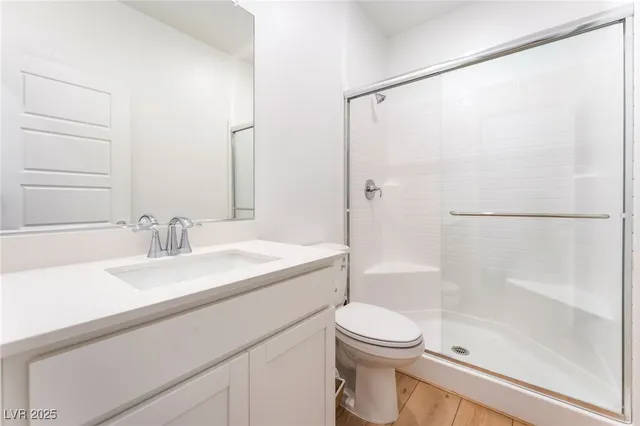 $2,500 | 2960 Gaffer Film Street, Las Vegas, NV 89156