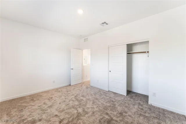 $2,500 | 2960 Gaffer Film Street, Las Vegas, NV 89156