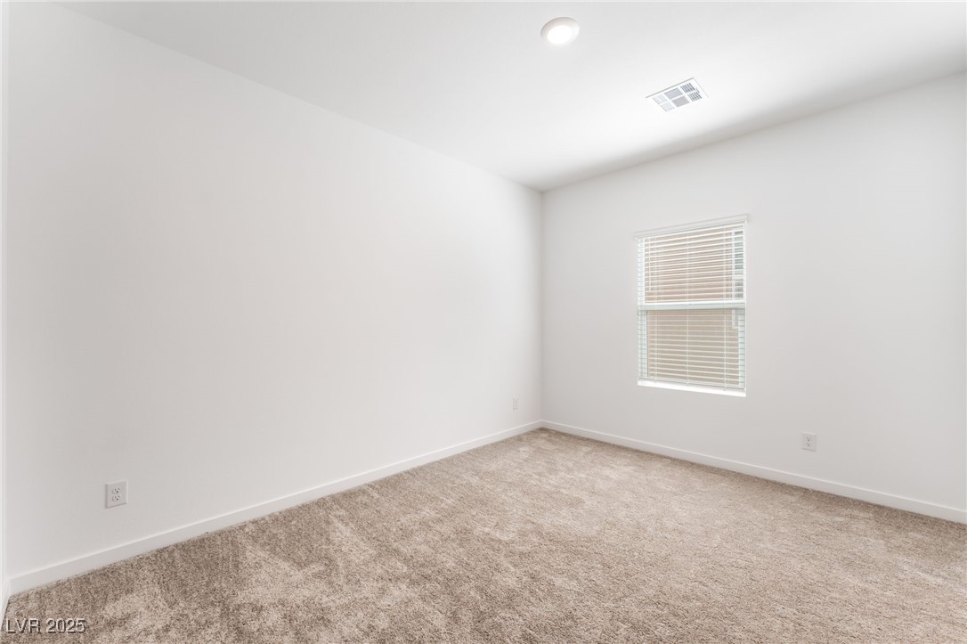 2960 Gaffer Film Street Las Vegas, NV 89156 - Photo 32 of 37