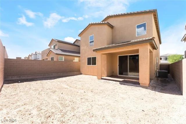 $2,500 | 2960 Gaffer Film Street, Las Vegas, NV 89156