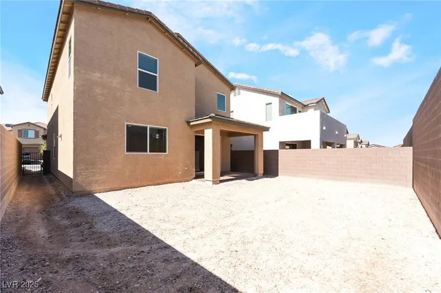 $2,500 | 2960 Gaffer Film Street, Las Vegas, NV 89156