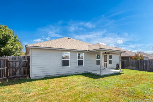 $1,740 | 306 Benelli Drive, New Braunfels, TX 78130