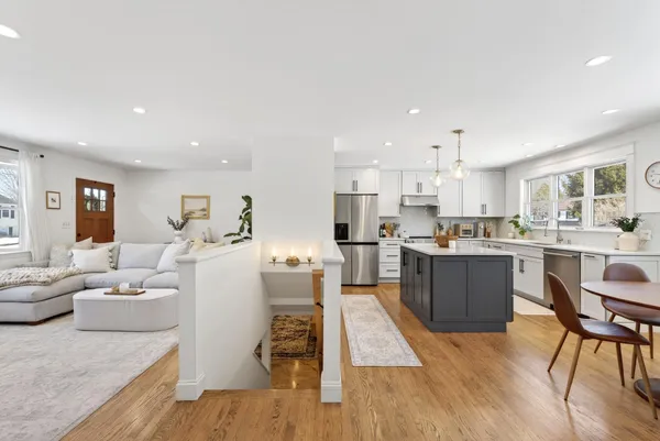 $740,000 | 7 Lawn Avenue, Cumberland, ME 04021