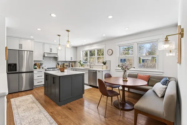 $740,000 | 7 Lawn Avenue, Cumberland, ME 04021