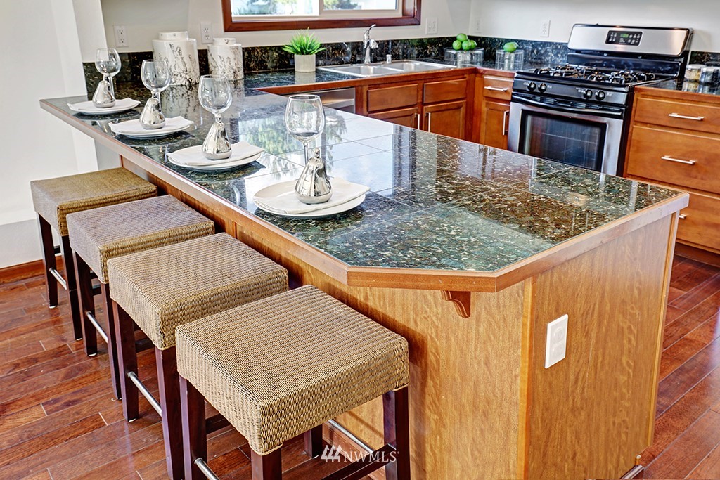 1300 North 88th Street Seattle, WA 98103 - Photo 7 of 25 Gallery Image 7