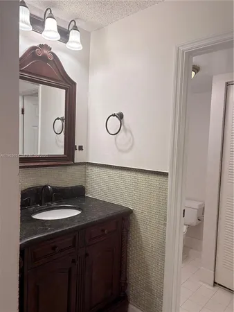 a view of entryway with a window and an outdoor space