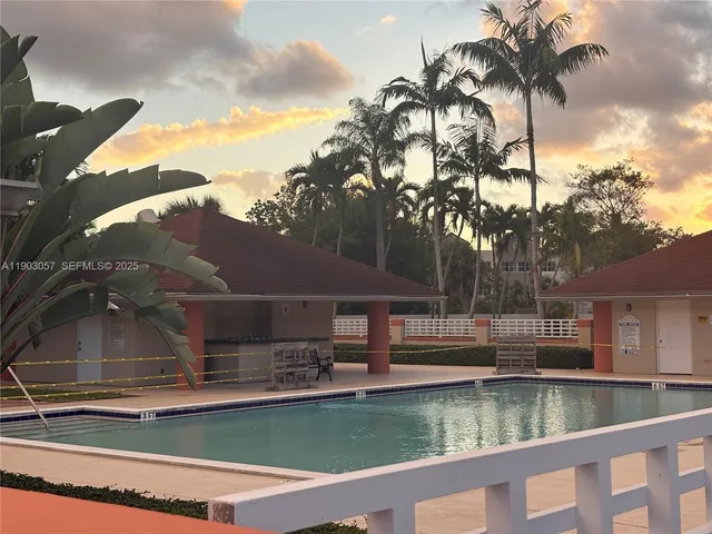 $280,000 | 18850 Northwest 57th Avenue, Unit 306, Hialeah, FL 33015