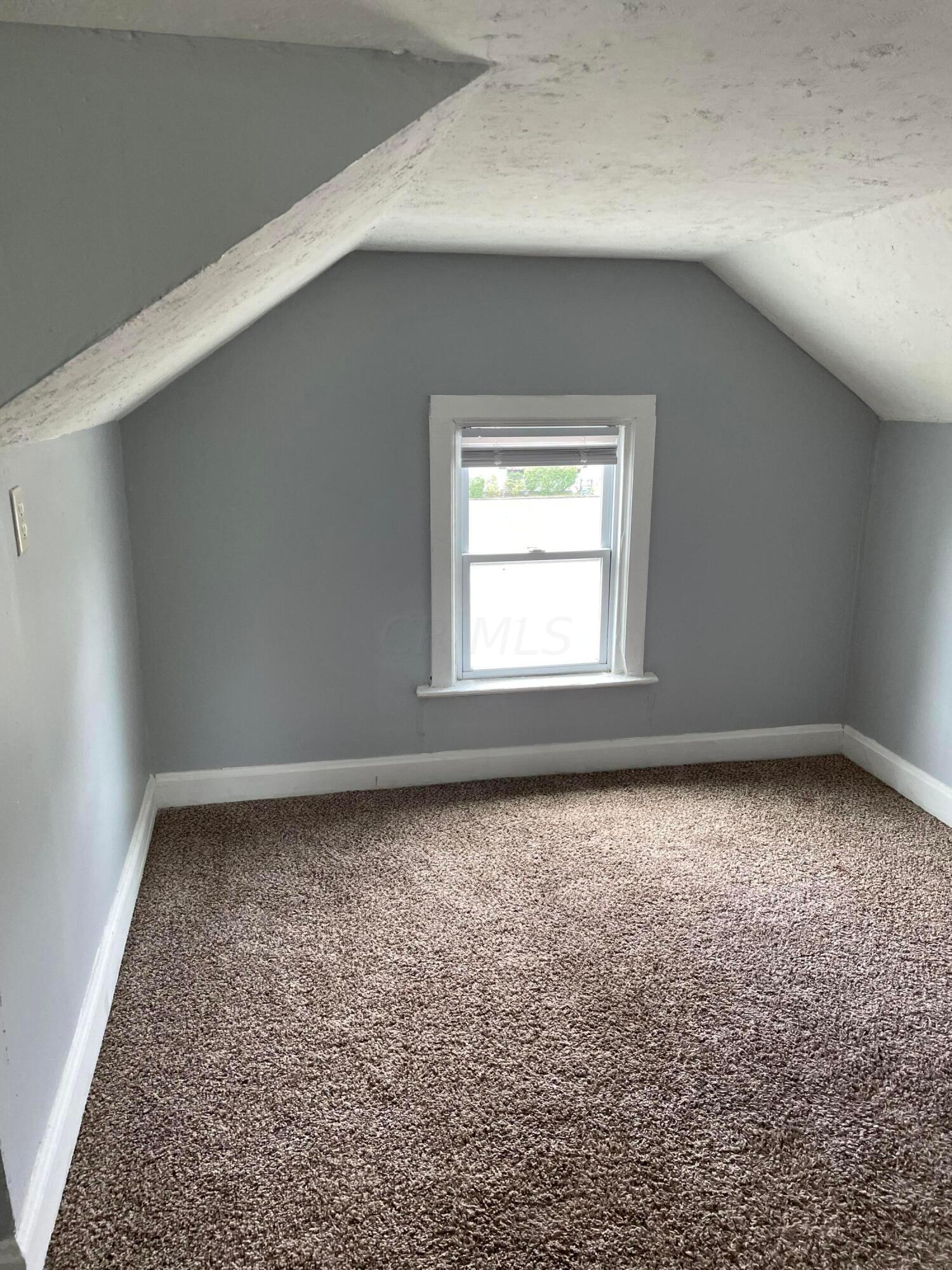 3078 Clime Road Columbus, OH 43223 - Photo 24 of 30 IMG_3201