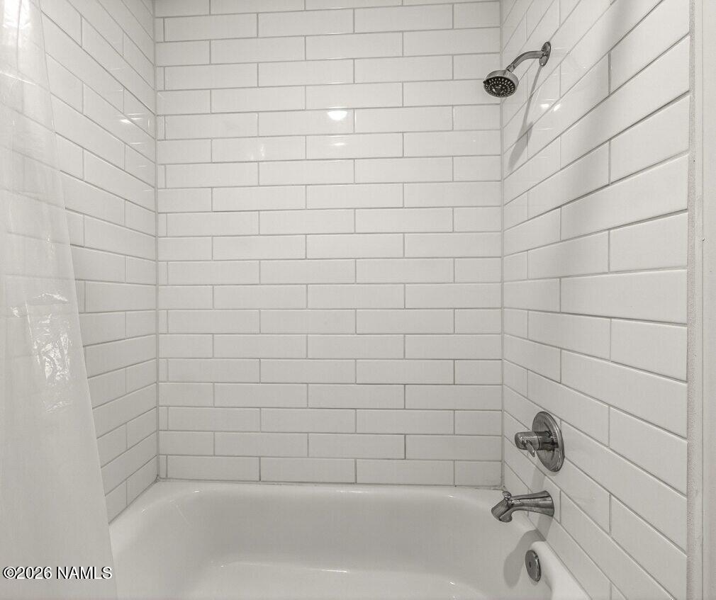 4045 South Lake Mary Road, Unit 31 Flagstaff, AZ 86005 - Photo 16 of 24 Master Tub Two