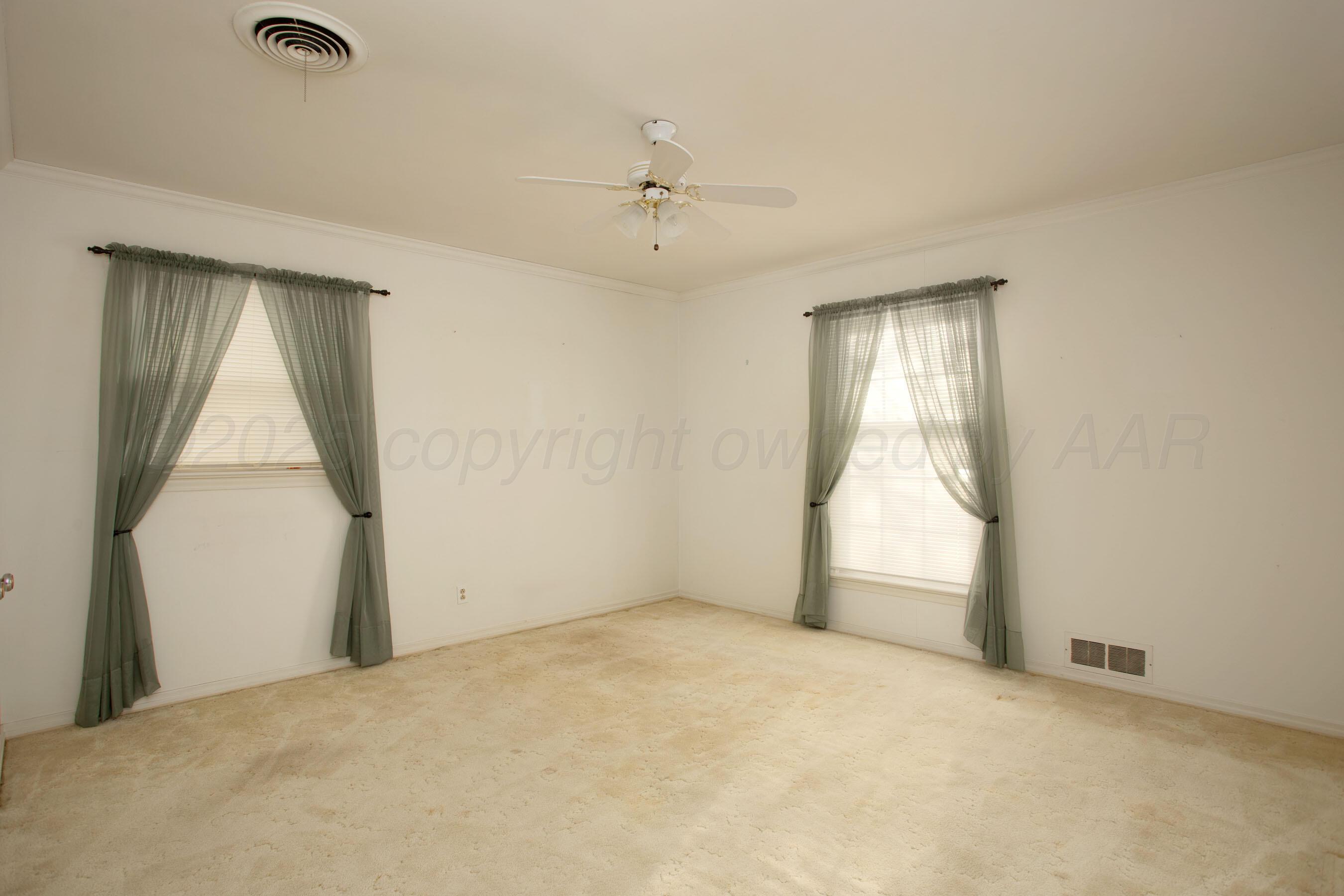 6404 Dreyfuss Road Amarillo, TX 79106 - Photo 18 of 33 Bedroom 2