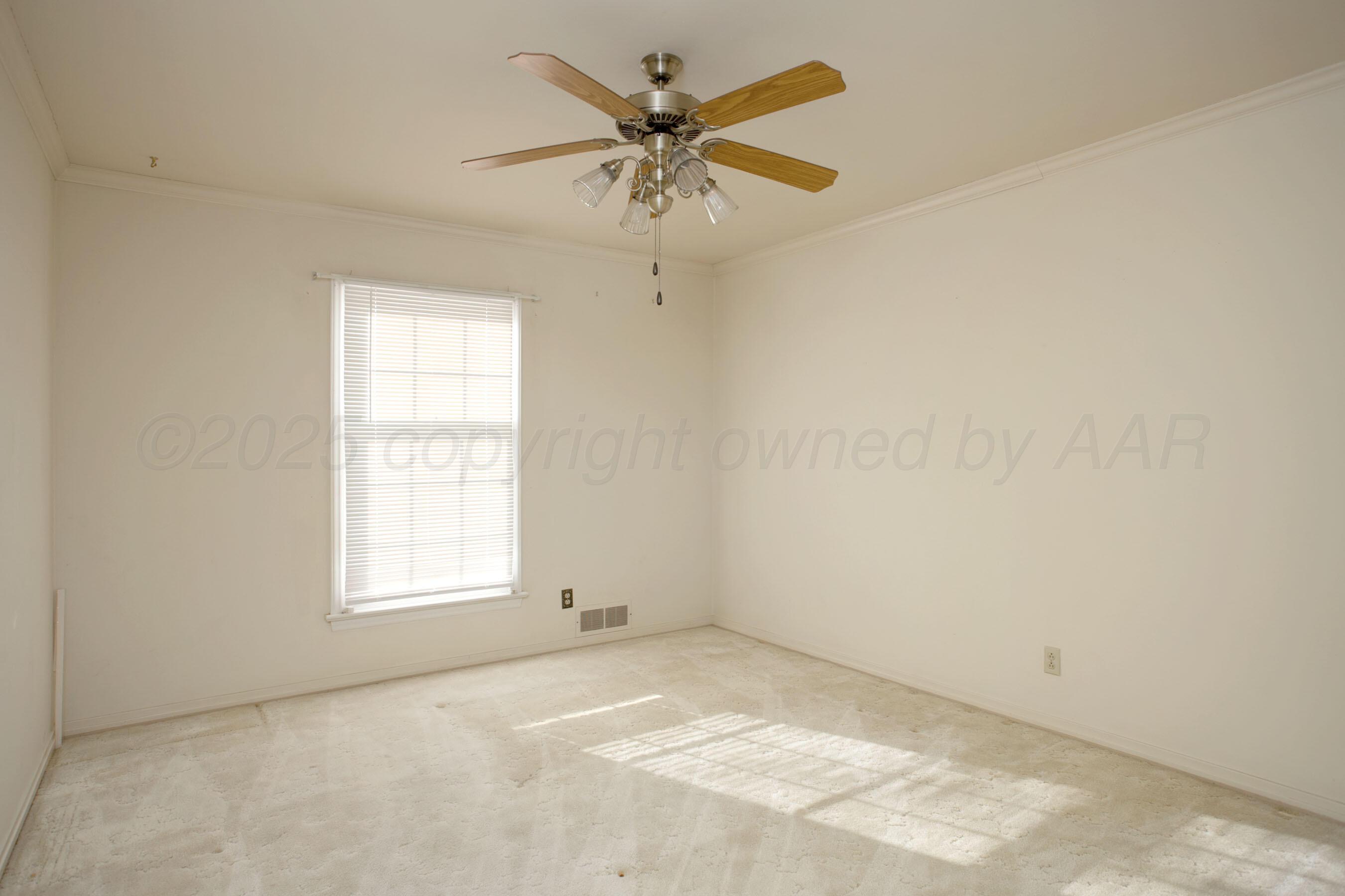 6404 Dreyfuss Road Amarillo, TX 79106 - Photo 19 of 33 Bedroom 3
