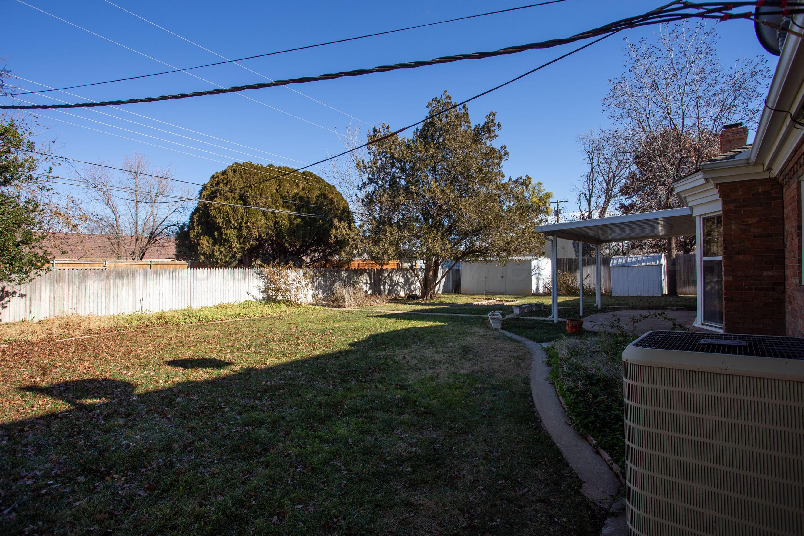 6404 Dreyfuss Road Amarillo, TX 79106 - Photo 27 of 33 Backyard