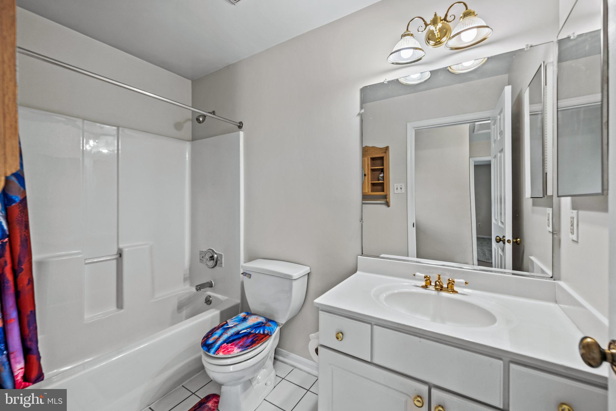 4751 Ten Oaks Road Dayton, MD 21036 - Photo 33 of 49 Full bath for BRs 3, 4