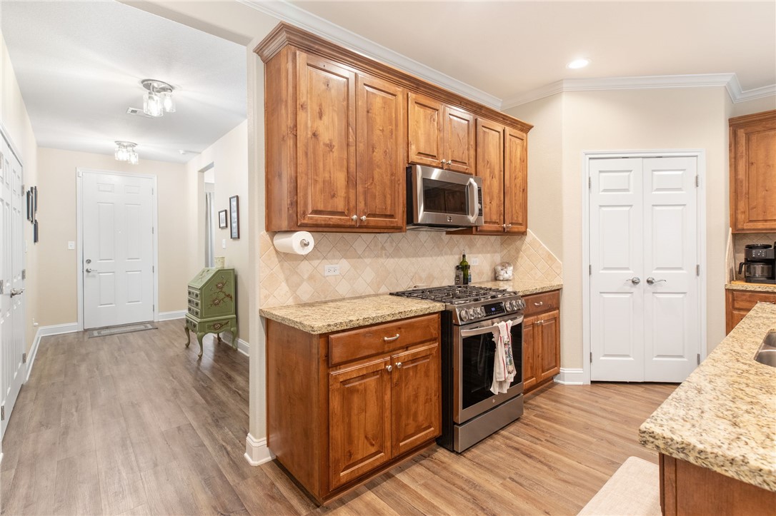 2011 Reagan Court Bryan, TX 77802 - Photo 11 of 38