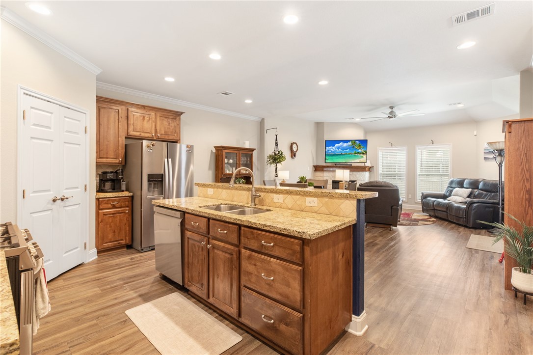 2011 Reagan Court Bryan, TX 77802 - Photo 2 of 38