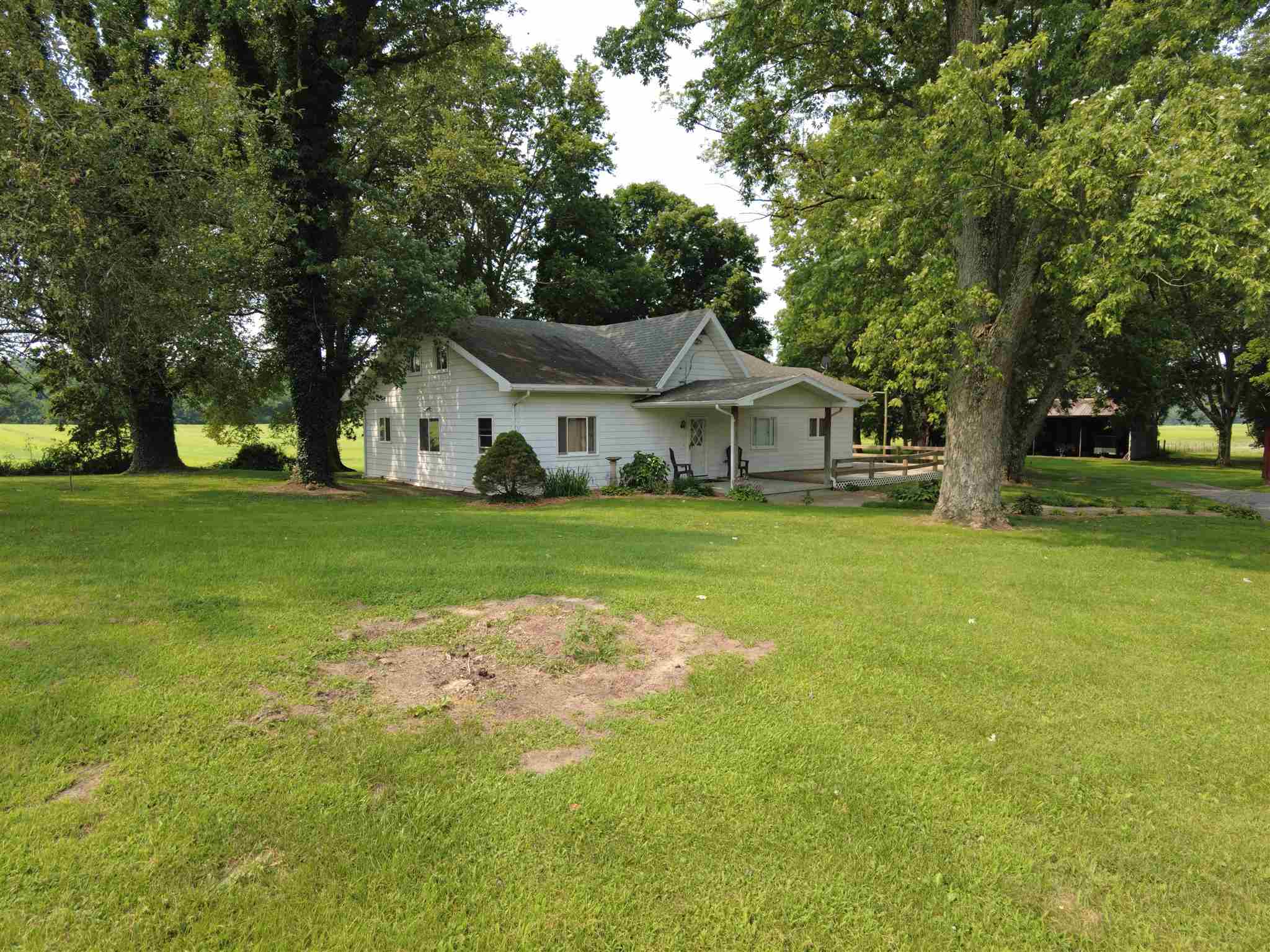 5795 Tunnelton Road Bedford, IN 47421 - Photo 2 of 30