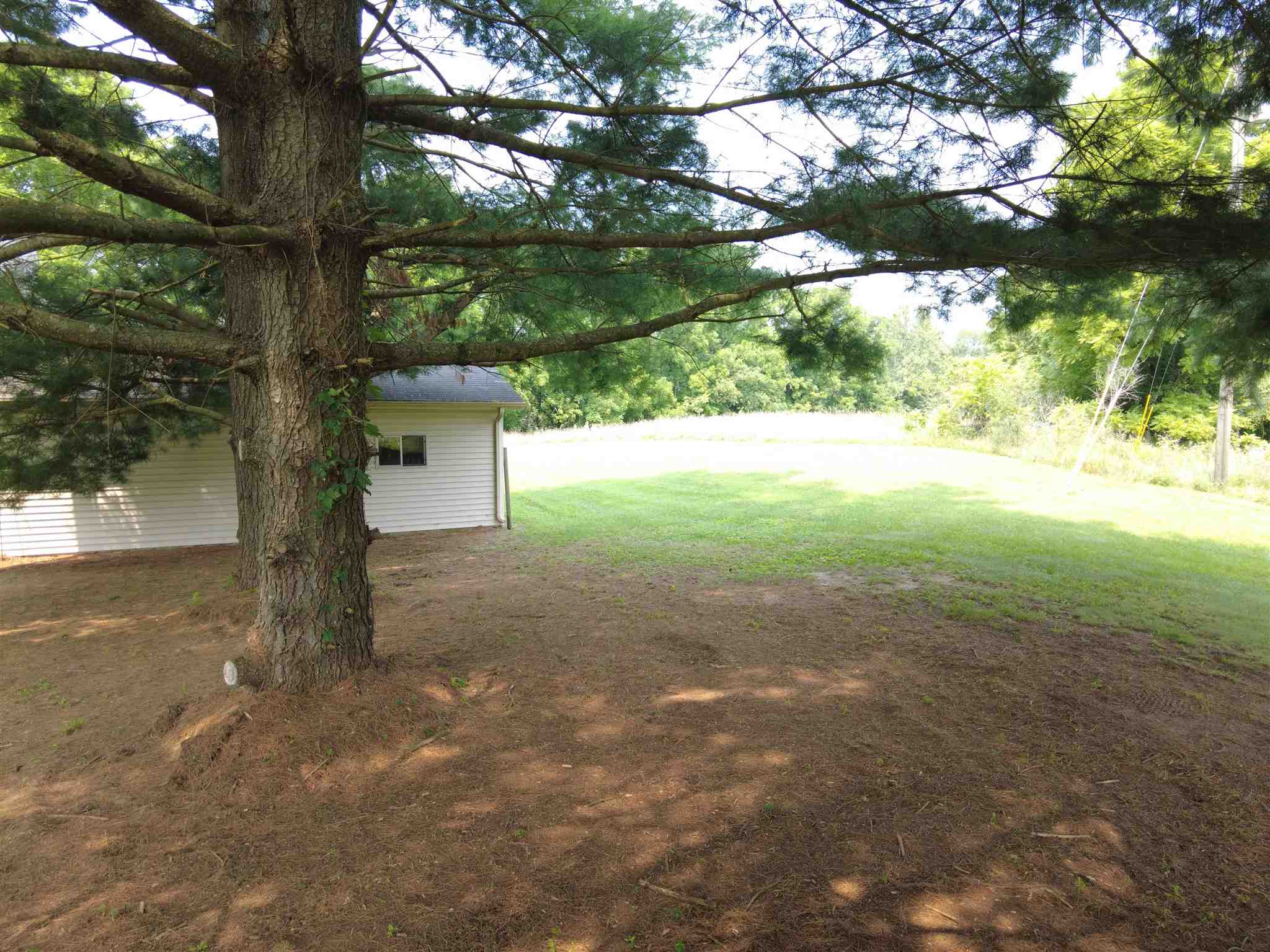 5795 Tunnelton Road Bedford, IN 47421 - Photo 13 of 30
