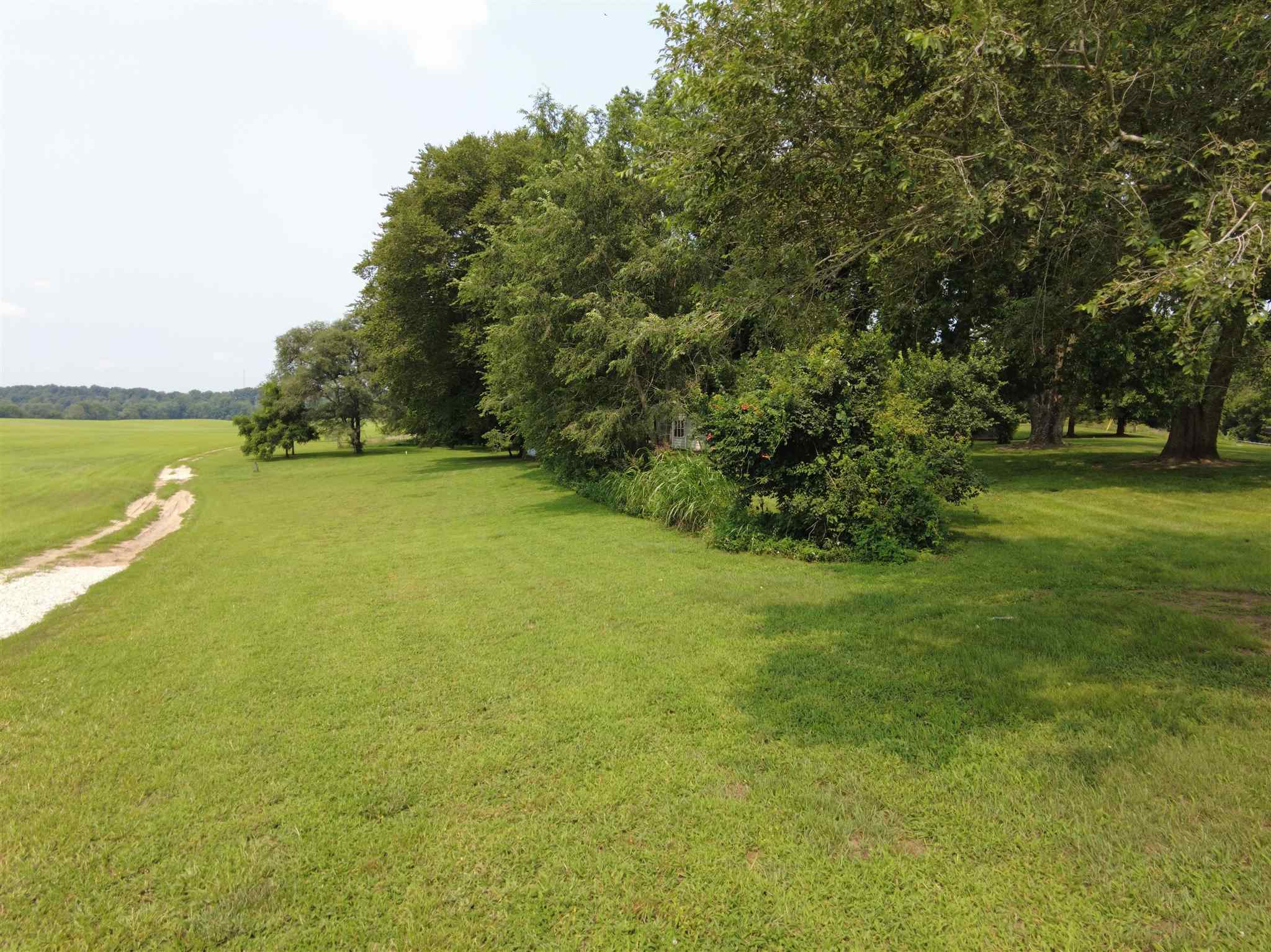 5795 Tunnelton Road Bedford, IN 47421 - Photo 9 of 30