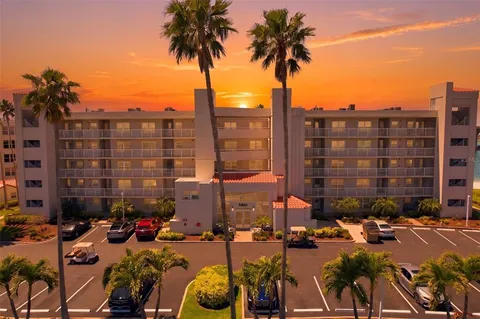 $575,000 | 5801 Bahia Del Mar Circle, Unit 410, St. Petersburg, FL 33715