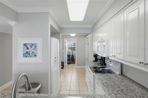 $575,000 | 5801 Bahia Del Mar Circle, Unit 410, St. Petersburg, FL 33715