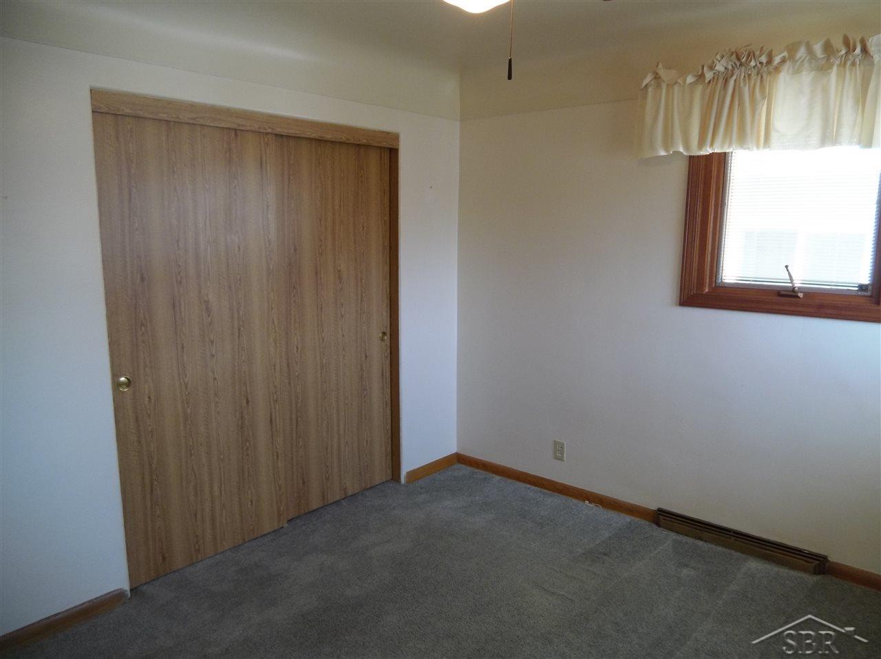 18 South Lincoln Road Bay City, MI 48708 - Photo 14 of 28 31321038-13.JPG