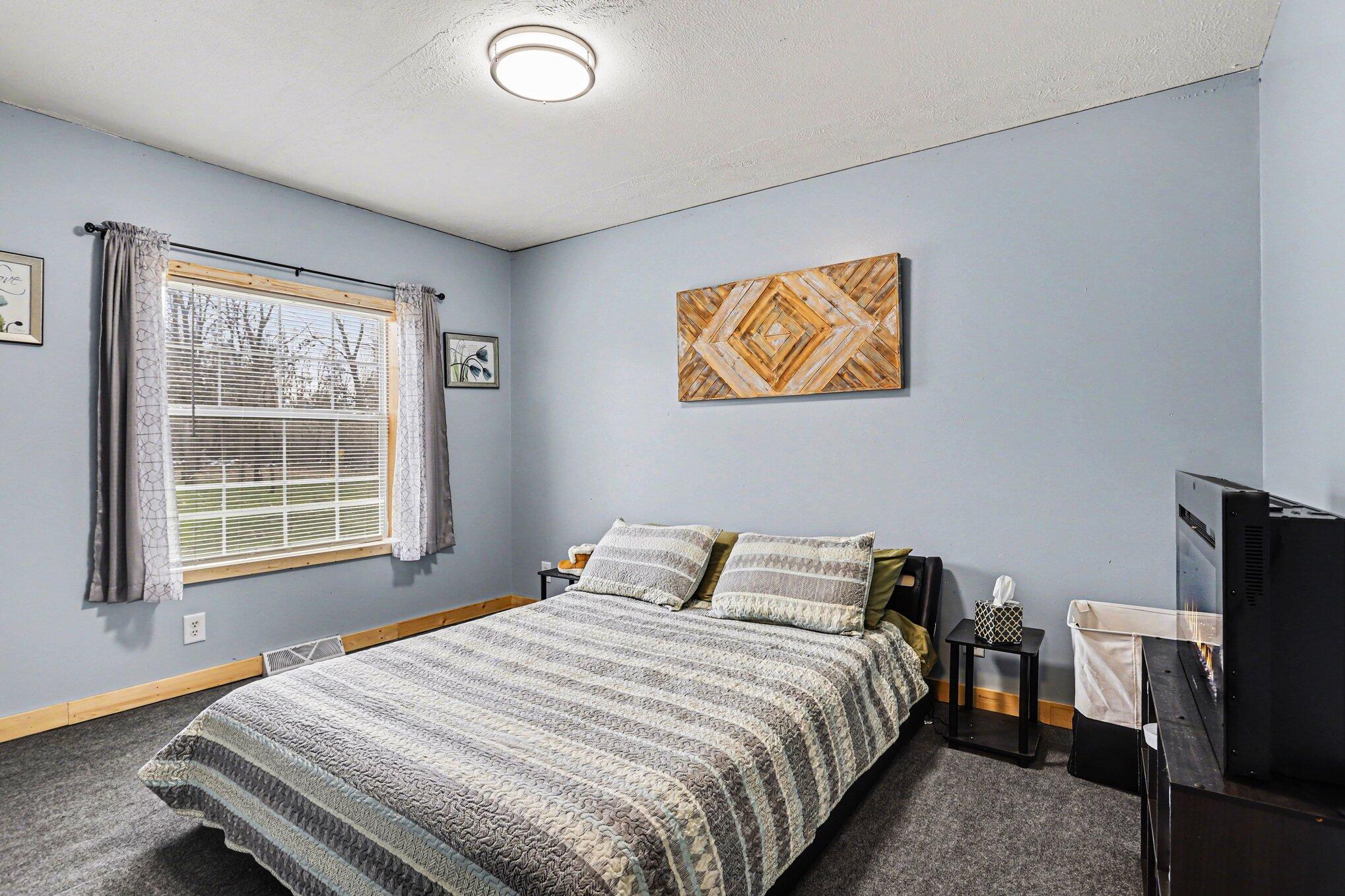 57823 Mitchell Road Three Rivers, MI 49093 - Photo 11 of 25 012_file_2605