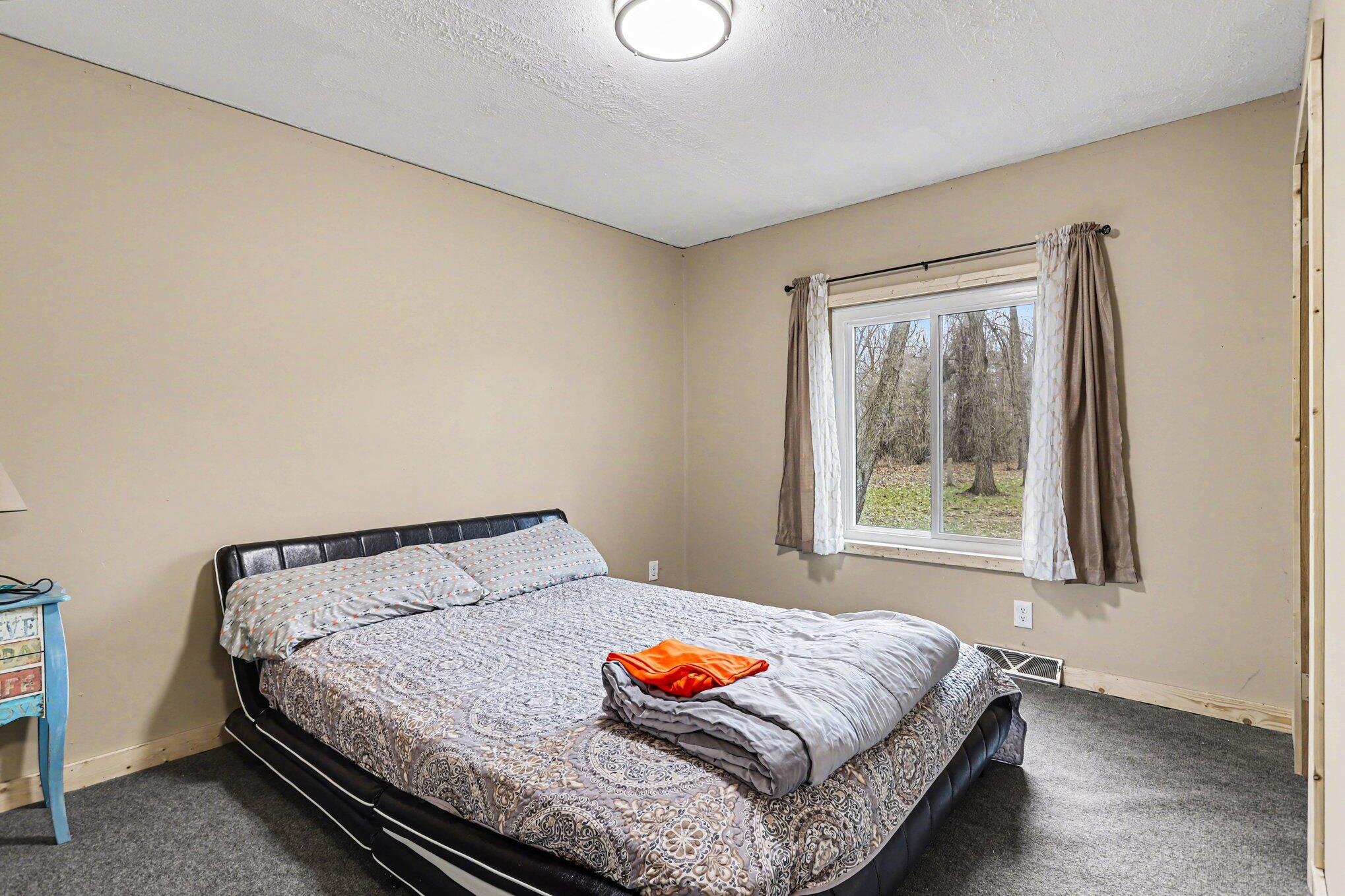 57823 Mitchell Road Three Rivers, MI 49093 - Photo 14 of 25 015_file_6404