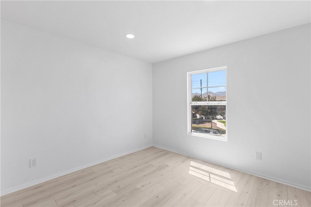1271 Castledale Street Riverside, CA 92501 - Photo 35 of 54