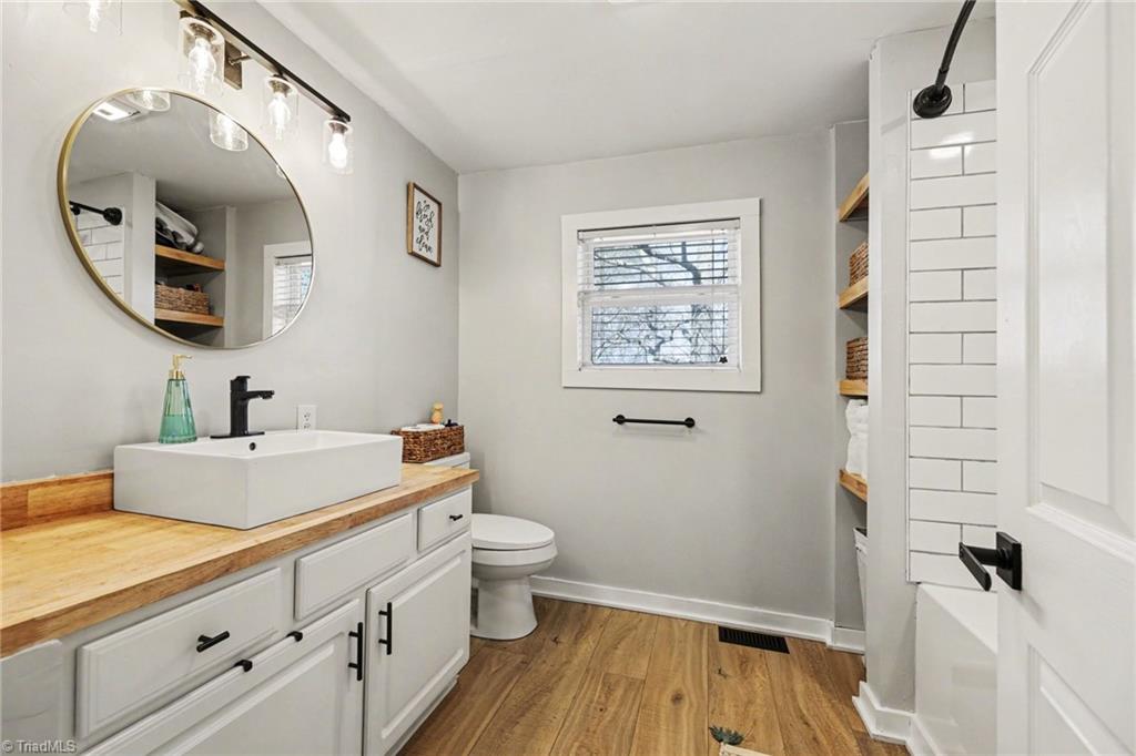 3216 Flat Swamp Road Denton, NC 27239 - Photo 20 of 50 Spacious full bath