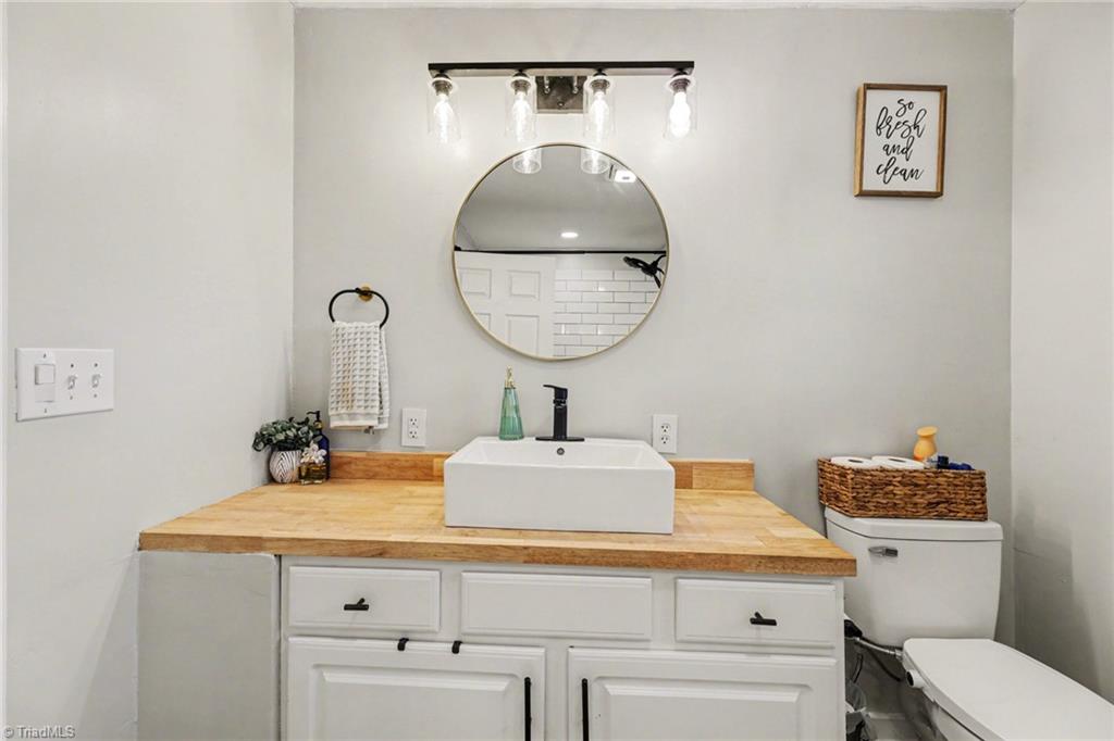 3216 Flat Swamp Road Denton, NC 27239 - Photo 22 of 50