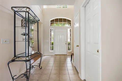 $349,000 | 19639 Oakwood Falls Trail, Houston, TX 77084