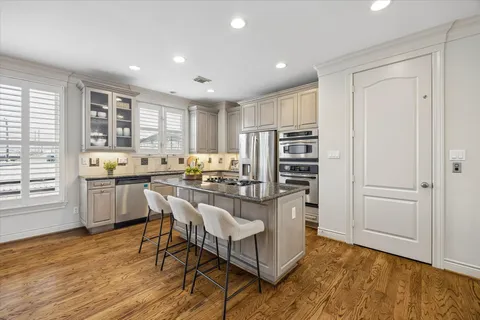 $650,000 | 2516 South Boulevard, Houston, TX 77098
