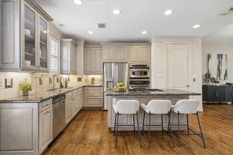 $650,000 | 2516 South Boulevard, Houston, TX 77098