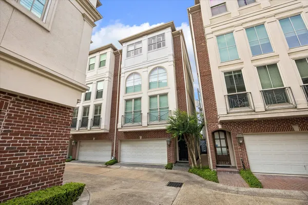 $650,000 | 2516 South Boulevard, Houston, TX 77098