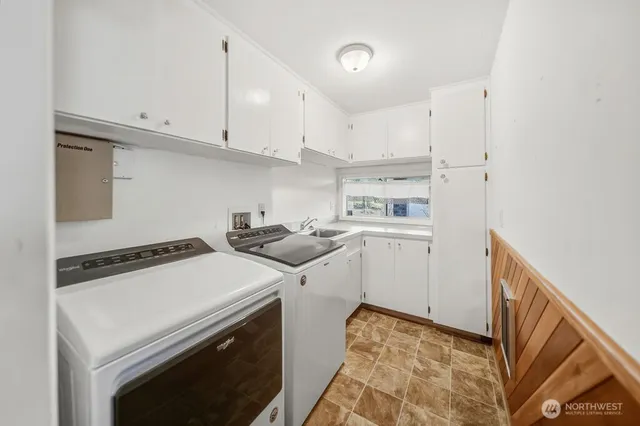 $849,000 | 5826 Lenea Drive Northwest, Bremerton, WA 98312