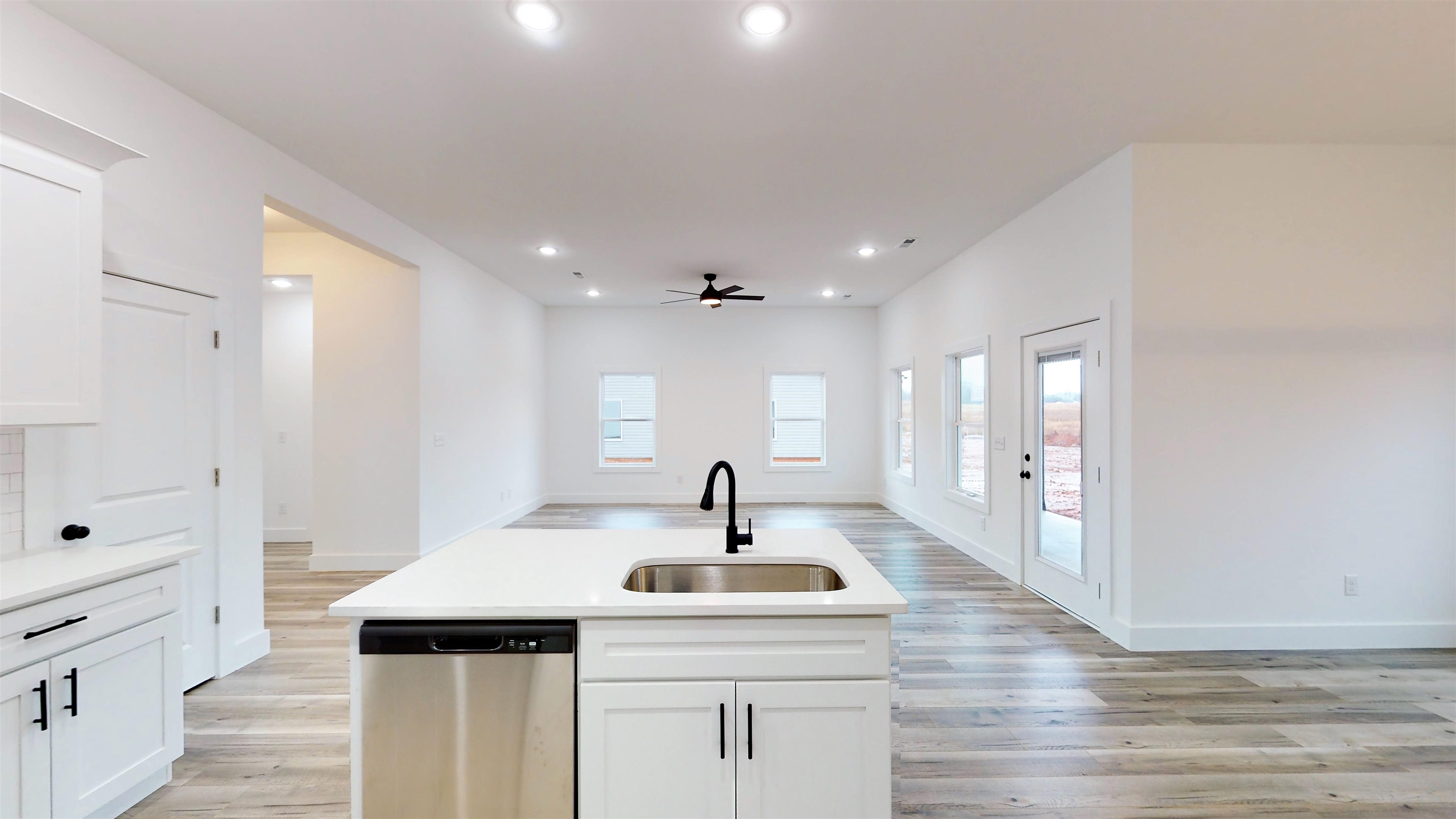 251 R C Thompson Road Chesnee, SC 29323 - Photo 5 of 27 Gallery Image 5