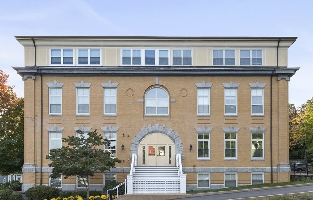 145 Glenwood Street, Unit 204 Malden, MA 02148 - Photo 11 of 13