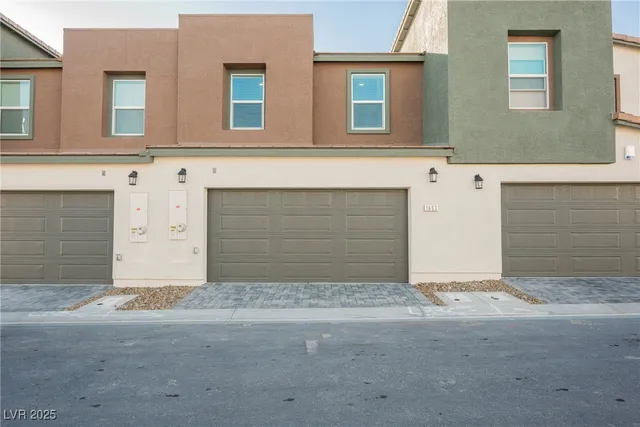 $2,040 | 1693 Pamela Springs Lane, North Las Vegas, NV 89084