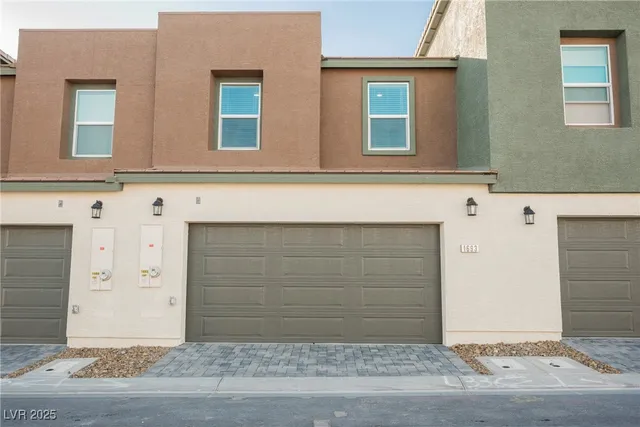 $2,040 | 1693 Pamela Springs Lane, North Las Vegas, NV 89084