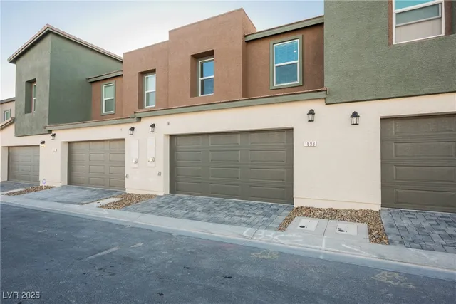 $2,040 | 1693 Pamela Springs Lane, North Las Vegas, NV 89084
